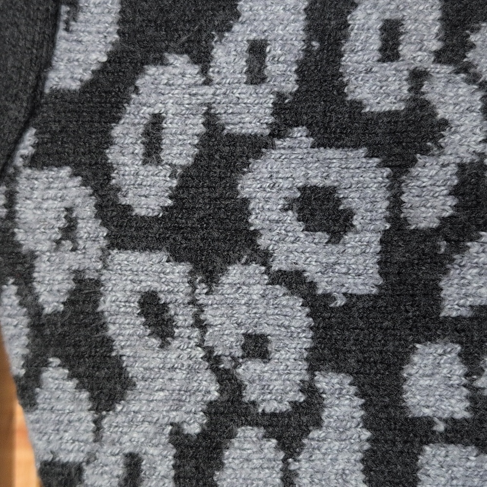 August silk cheetah print heavyweight sweater - Picture 7 of 7